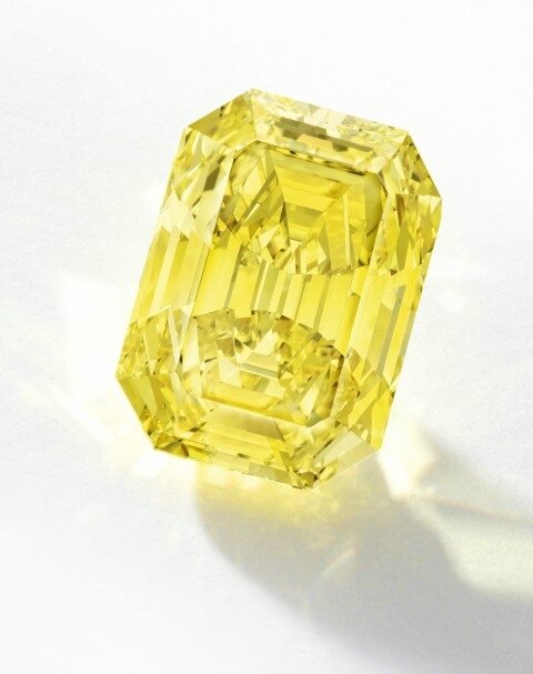 Unmounted Step cut Fancy Vivid Yellow diamond 20