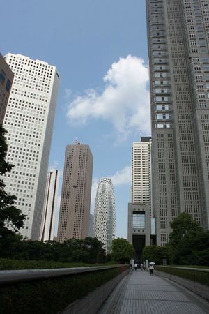 20120529_Shinjuku_skyscrapers