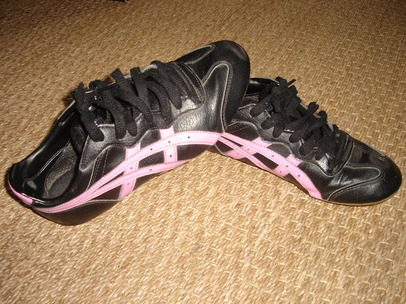 asics rose noire asics rose noire