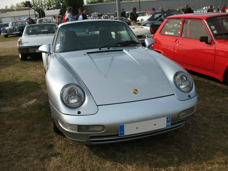 Porsche911-993Carrera4av