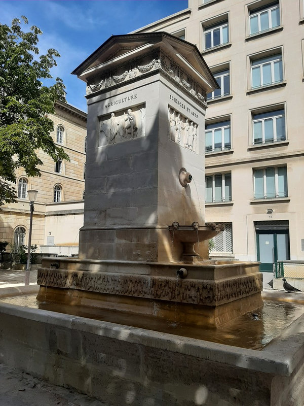 Fontaine 32