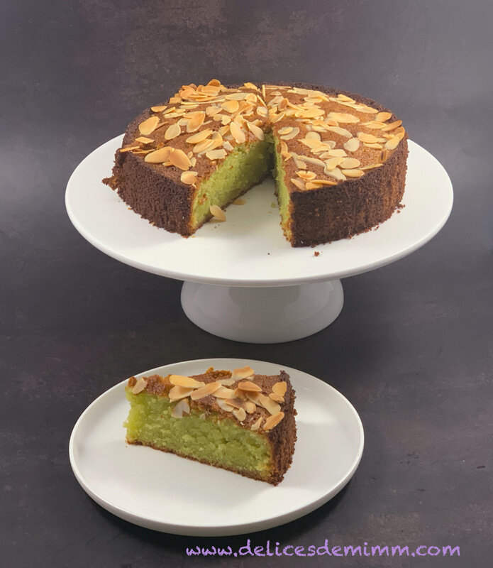 Gâteau fondant aux amandes et aux pistaches 5