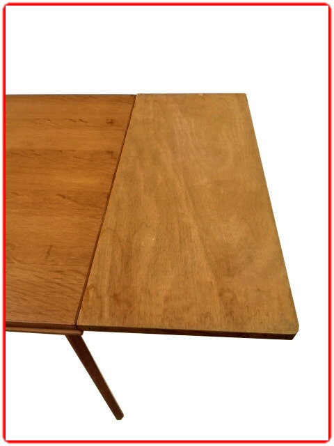 Table d'occasion SAM 1950 bois clair