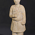 Serviteur porte <b>étendard</b>, Chine, dynastie Tang, ca 7°-9° siècles