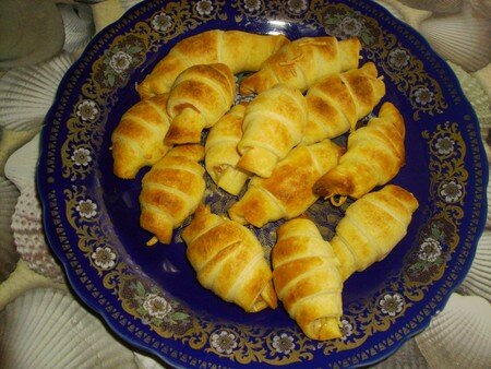 mini croissants au saumon recettes Amuse bouche 4 : panel de petits croissants feuilletés...