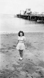 1943-Santa_Catalina_Island-avalon_beach-010-1a