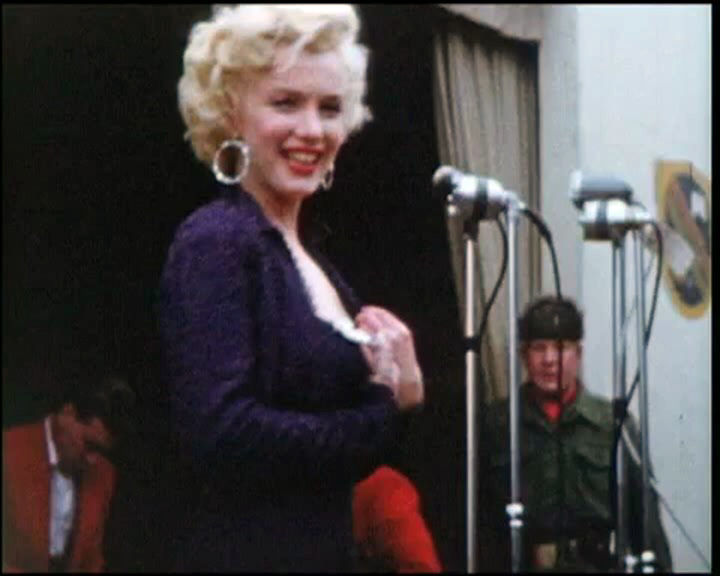 1954-02-17-korea-grenadier_palace-stage-050-2b
