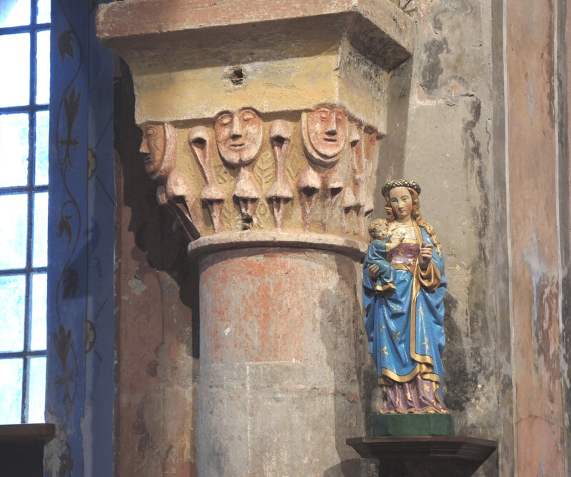 Saint-Bonnet-de-Fours, église Saint-Bonnet, chapiteau (03)