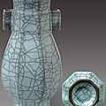 Très fin et rare vase octogonal de forme ping en grès gris sombre. <b>Guan</b>, dynastie des Song du SudTrès fin et rare vase octogonal