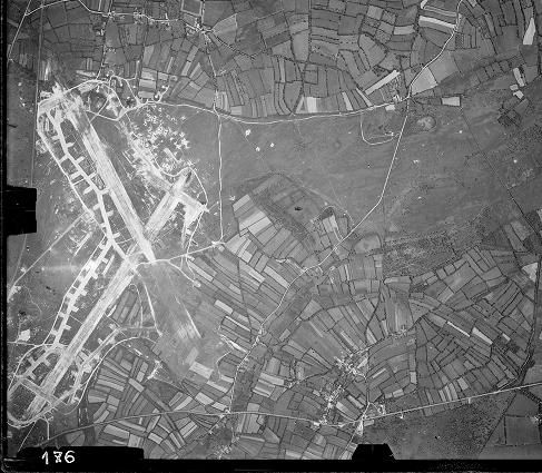 Aérodrome de lessay en normandie le 11 juin 1947