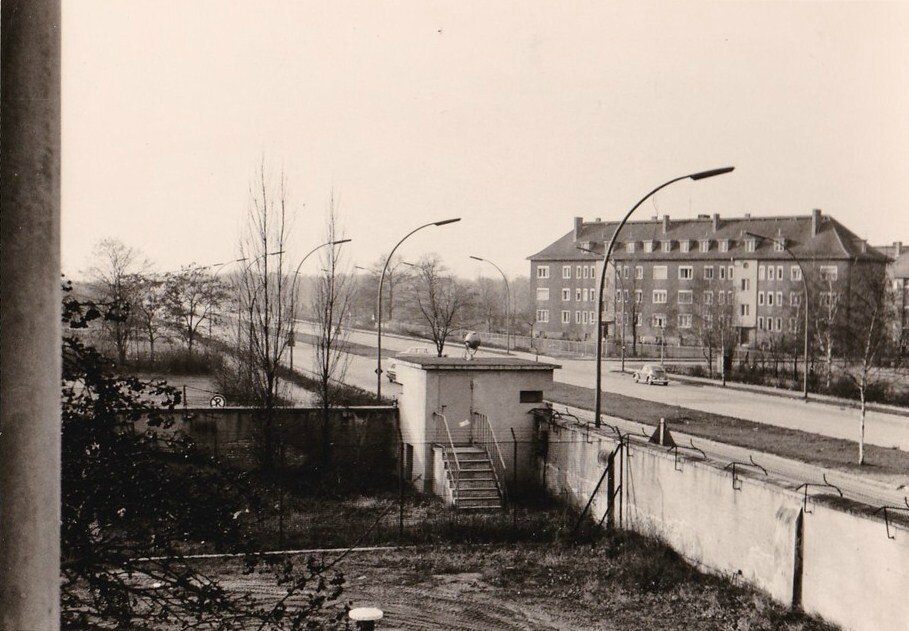 1964 Quartier Napoléon 011 Berlin Entrée Porte des Chars - Angle CCA Kurt-Schumacher Damm