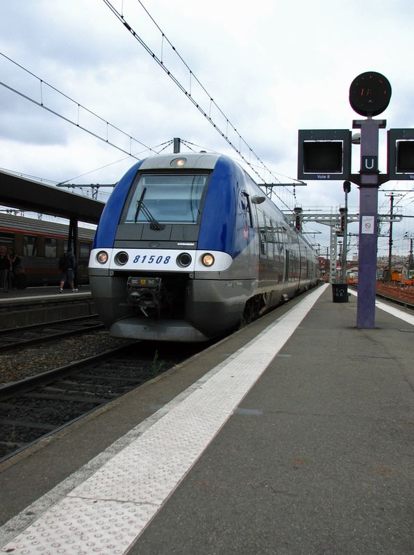 B 81 508 arrivant en gare de Toulouse