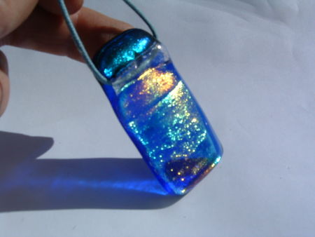 Dichroic_pendants_to_sell_1_035
