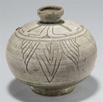 an_incised_buncheong_stoneware_bottle_joseon_dynasty_d5347208h