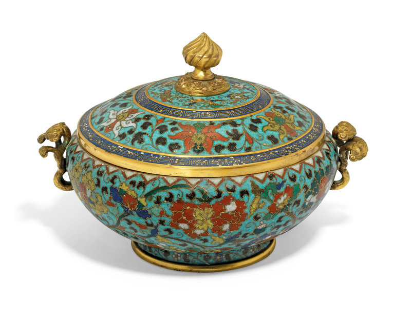 2019_CKS_17114_0065_000(a_rare_cloisonne_enamel_lotus_bowl_and_cover_ming_dynasty_17th_century)