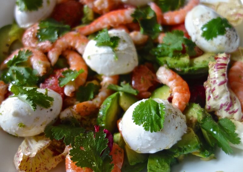salade fraîcheur avocat-pamplemousse-crevettes-mini mozza