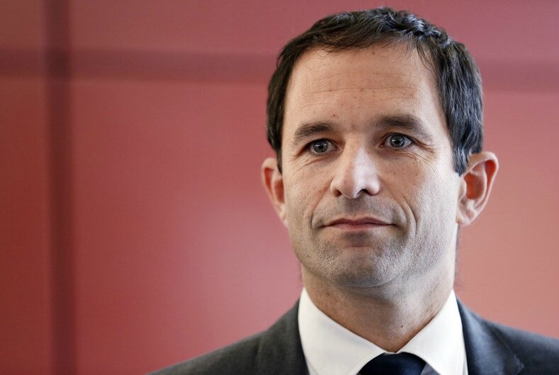 7767944275_benoit-hamon