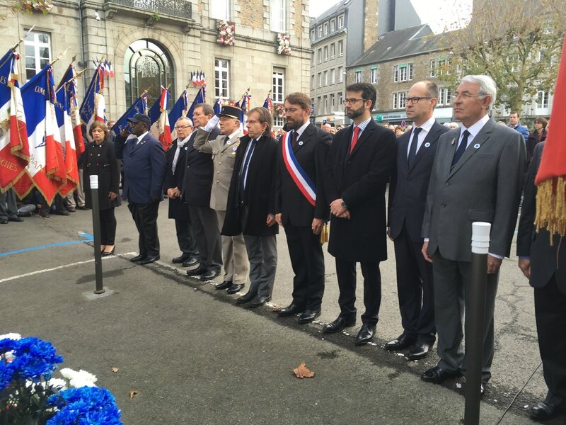 cérémonie de l'armistice du 11 novembre 1918 Avranches 2015 place Littré