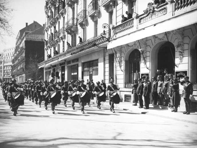 vichy defilé