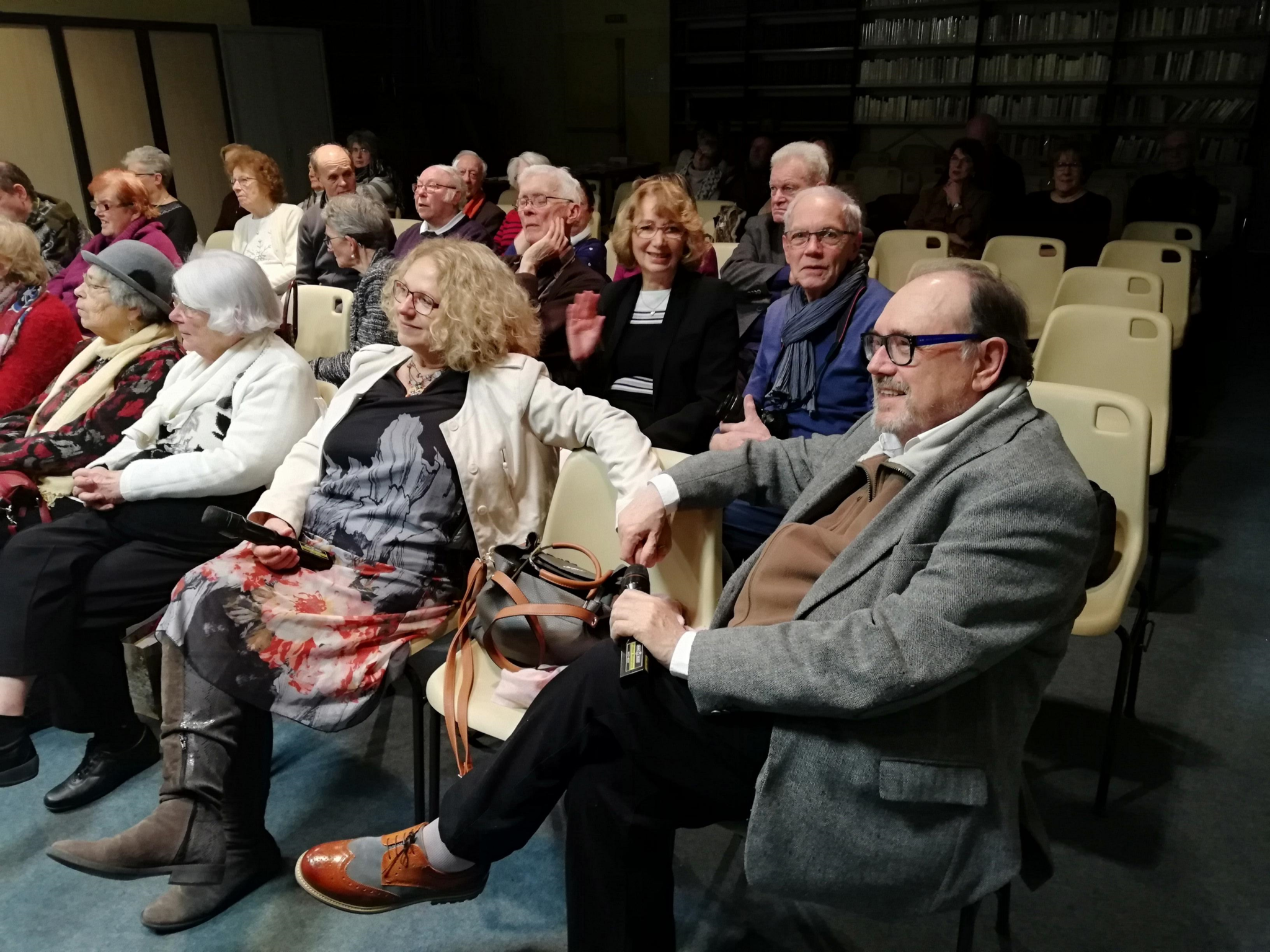 salon 10 fév 6