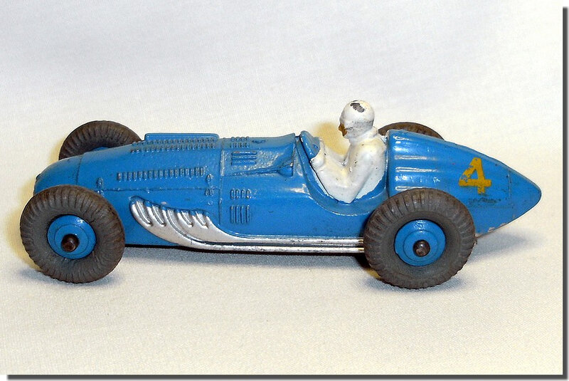 Dinky Toys 230 Talbot Lago A 3