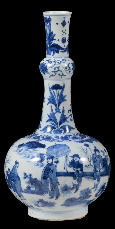 A good Chinese blue and white Transitional bottle vase, Chongzhen (1628-43)