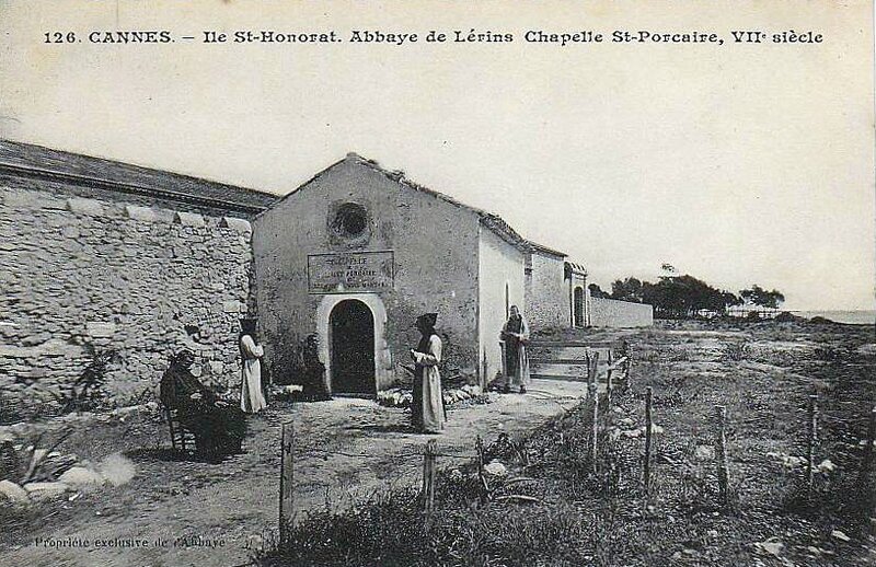 Abbaye Saint-Honorat chapelle Saint-Porcaire 1a