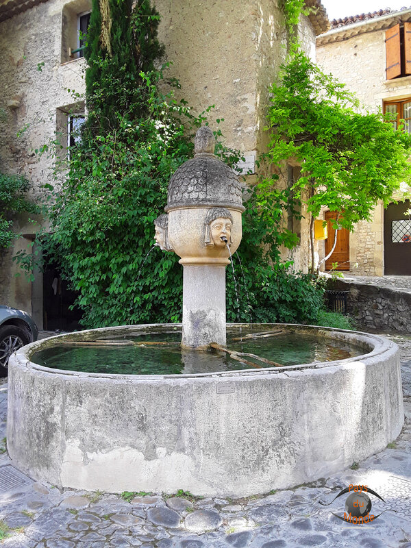 Vaison-La-Romaine