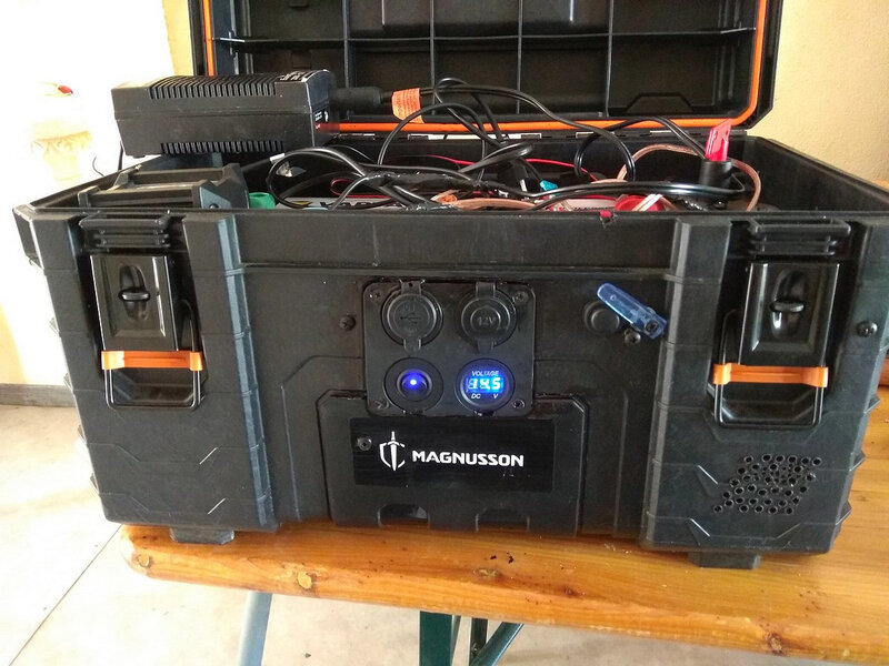 waeco perfectcharge, batterie box, power box, batterie auxiliaire 4x4, van, camping, bivouac