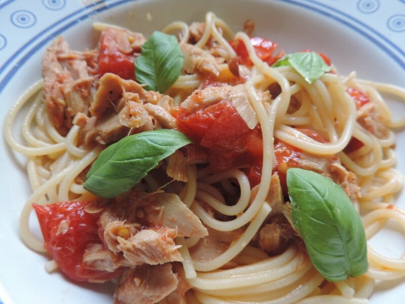 spaghetti tomates cerises et thon (7)