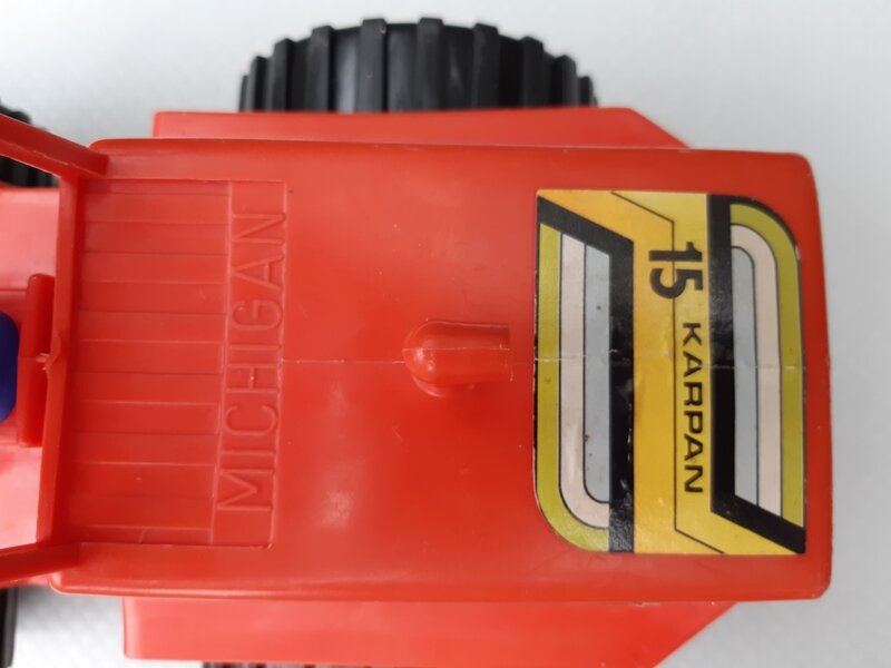 JB 006701