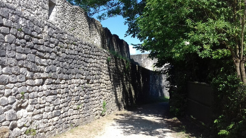 les remparts, Provins