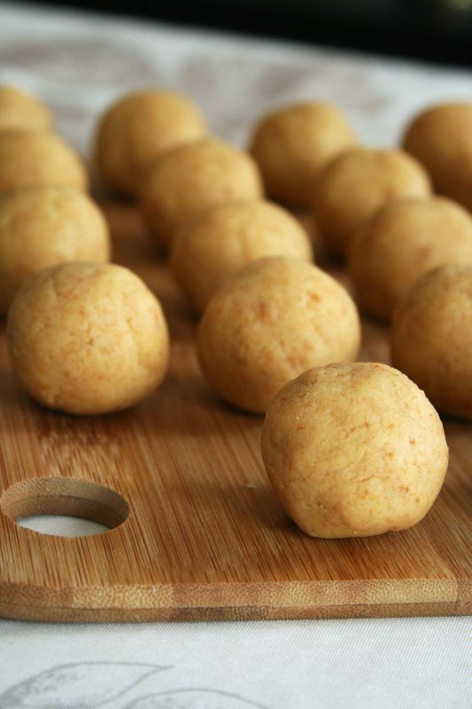 Cake pops au beurre de cacahuètes et chocolat - Passion culinaire by ...