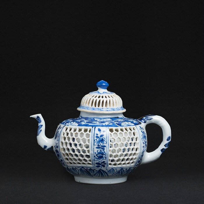Double walled Teapot, China, Kangxi period