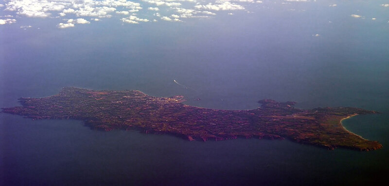1280px-Vue_aérienne_de_Jersey
