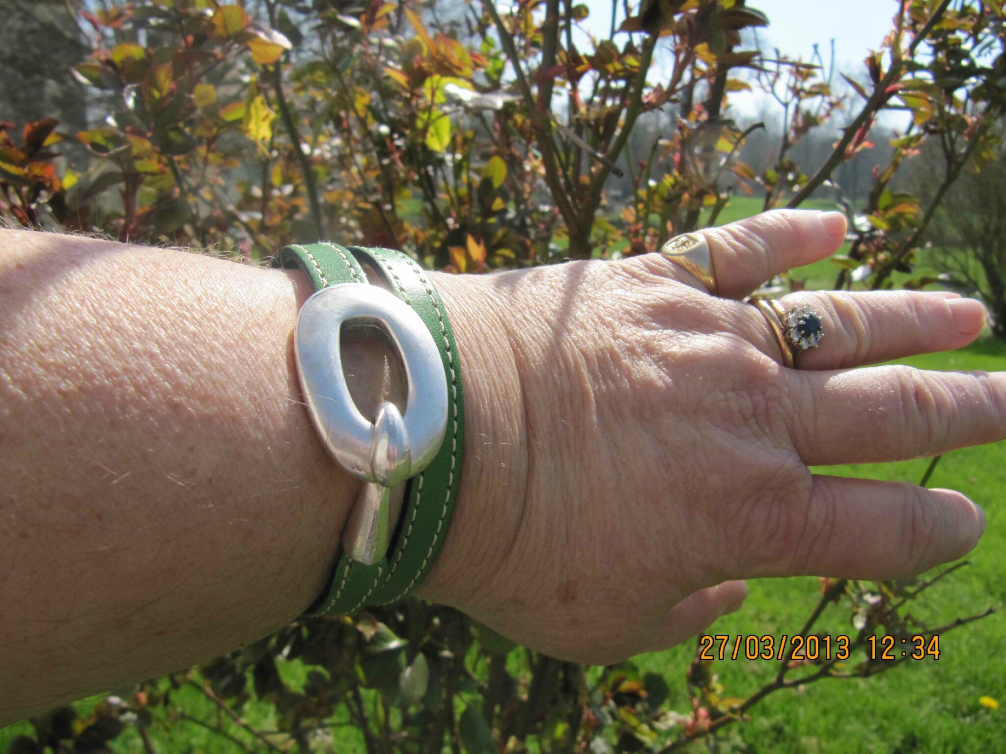 Le bracelet Boucle (vert) de Véronique