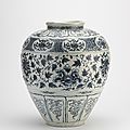 Large oviform jar. Probably <b>Chu</b> <b>Dau</b> kilns, Red River Delta, northern Vietnam, 1440-1460