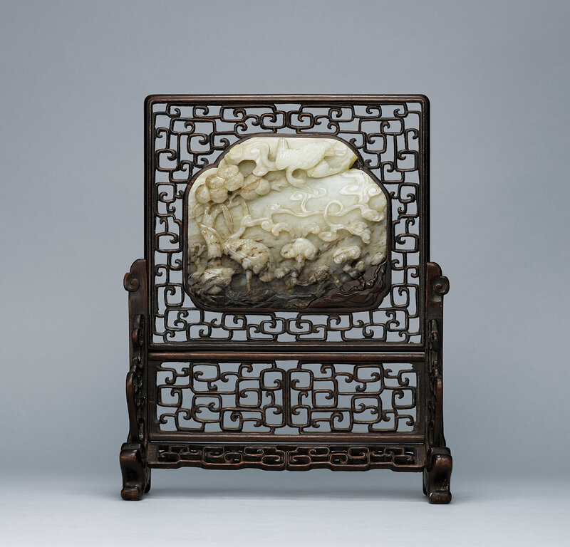 2015_HGK_03406_0253_000(a_carved_greyish-white_jade_crane_and_pine_plaque_ming_dynasty)