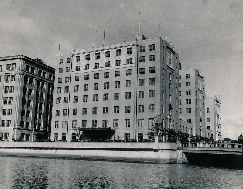1954-02-14-japan-02-osaka-hotel-1