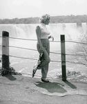 1952_Niagara_OnSet_inWhiteShirt_061_byJockCarroll_1