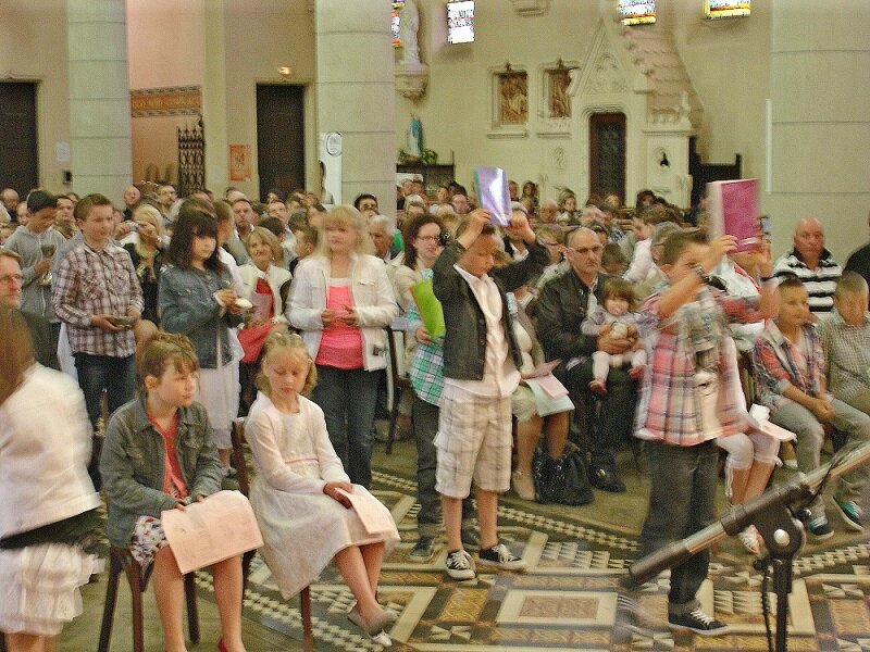 2013-06-19-entrées en eucharistie-VIEUX-BERQUIN (8)