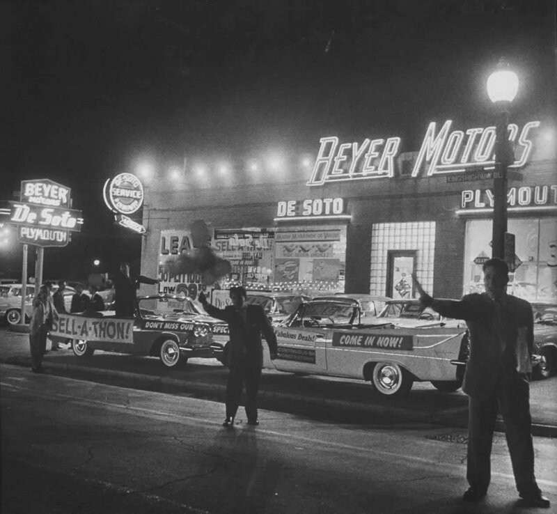Vintage-old-car-dealership-04