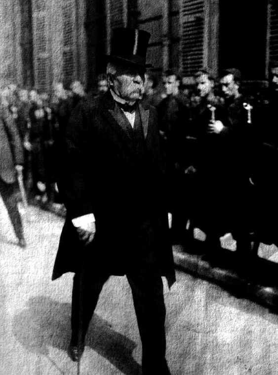 Père La Victoire0