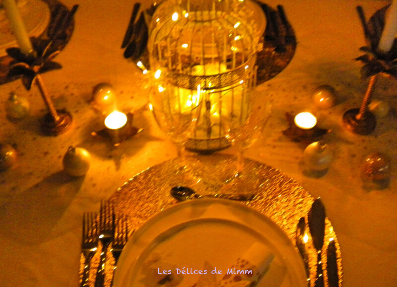 Ma table de Noël Chic et romantique en blanc et or 8