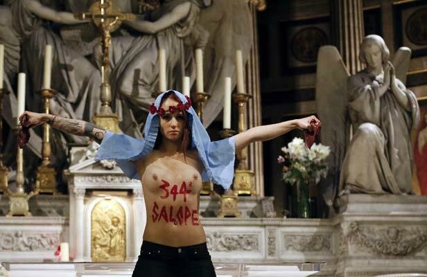 femen avortement dec 2013