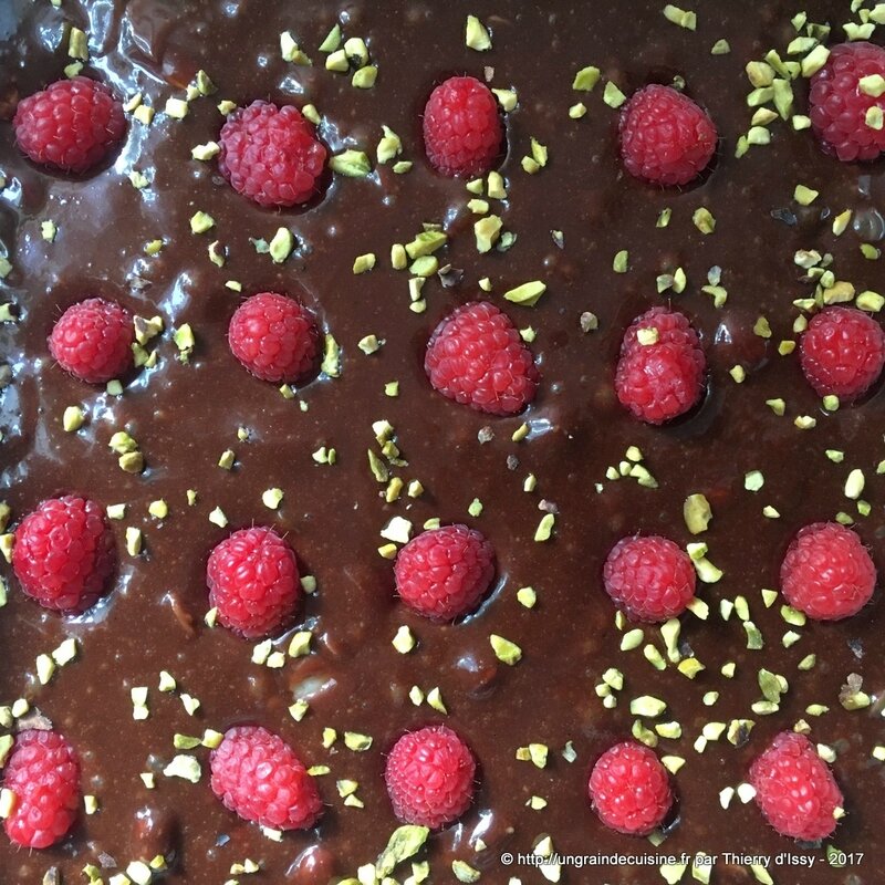 BROWNIE CHOCO-FRAMBOISE AU VINAIGRE PULPE FRAMBOISE CLOVIS