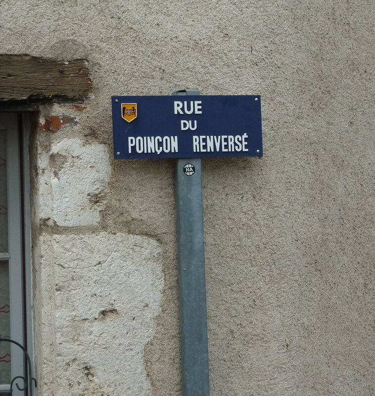Rue du Poinçon Renversé