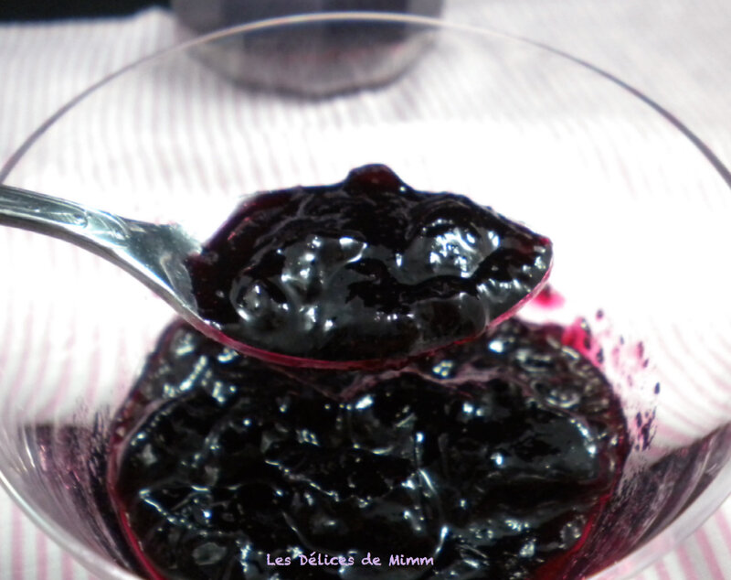 Gelée de raisins noirs à la crème de cassis 2