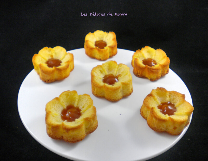 Fleurs aux pommes et au caramel au beurre salé 5