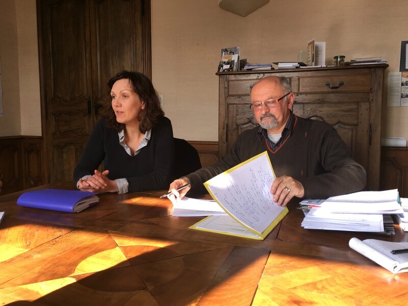 Peggy Cochat maire adjointe chargée qualité de vie sécurité Avranches Michel Gérard vice-président Communauté Communes Avranches Mont-Saint-Michel CCAMSM déchets ménagers point presse mars 2016